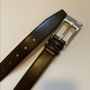 Tumi TUMI Men’s Chocolate Brown Leather Belt New size 32